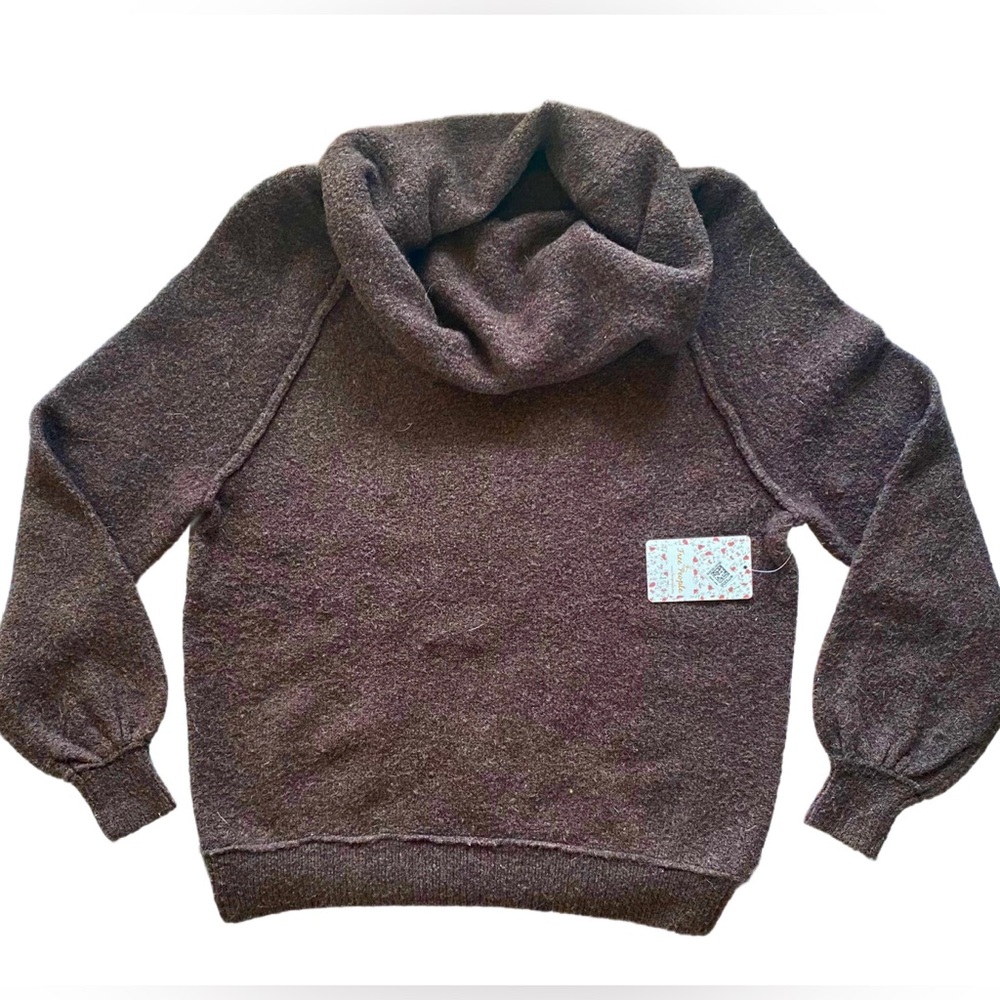 NWT Free People Echo Beach Pullover Knit
Sweater Size XS